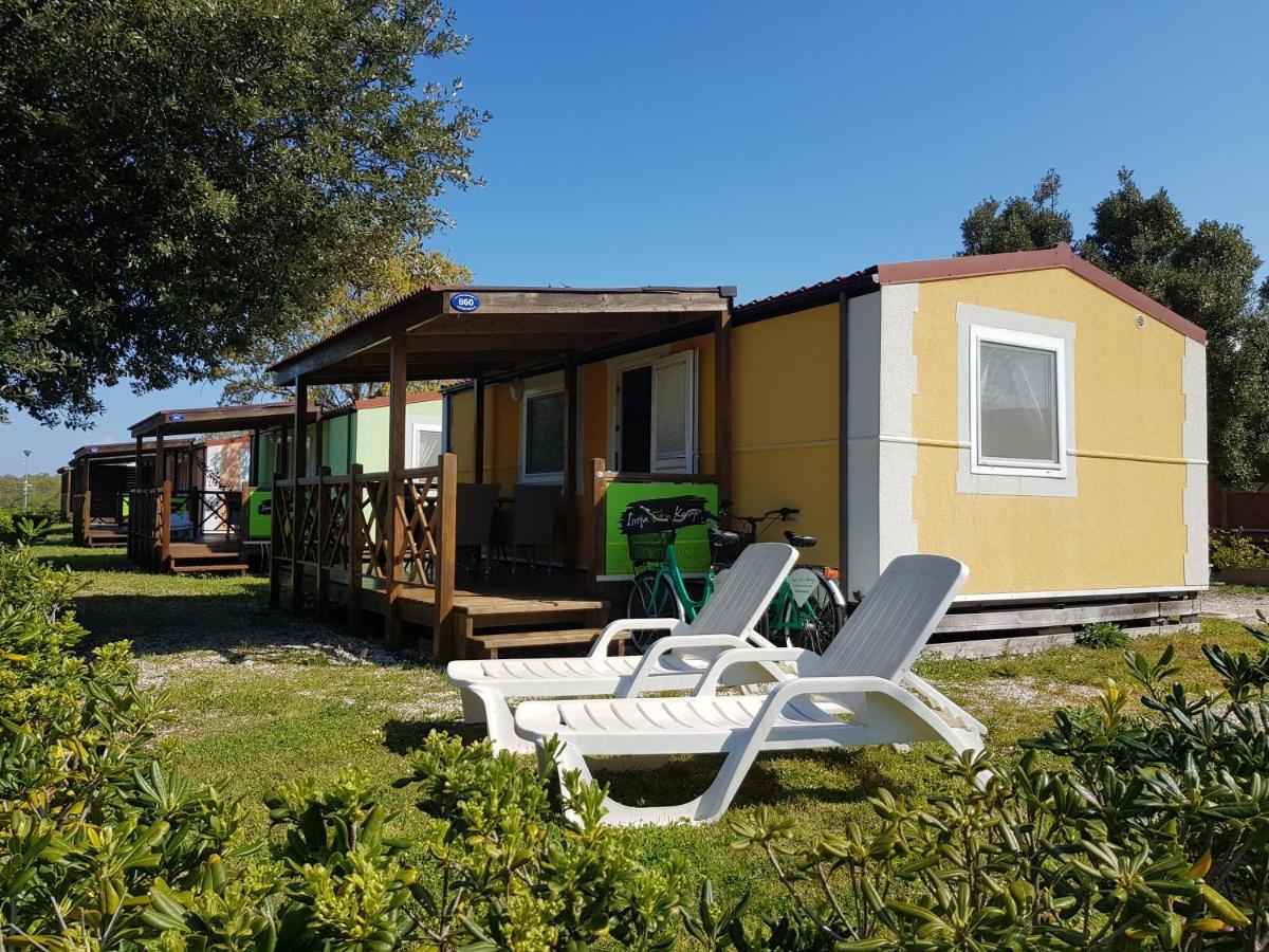 Naturist Mobile Homes Eden In Fkk Ulika Пореч Екстериор снимка
