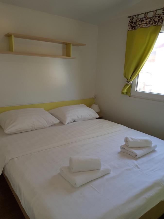 Naturist Mobile Homes Eden In Fkk Ulika Пореч Екстериор снимка
