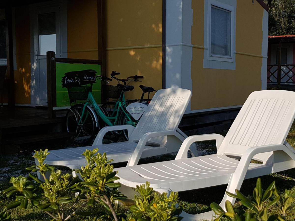 Naturist Mobile Homes Eden In Fkk Ulika Пореч Екстериор снимка