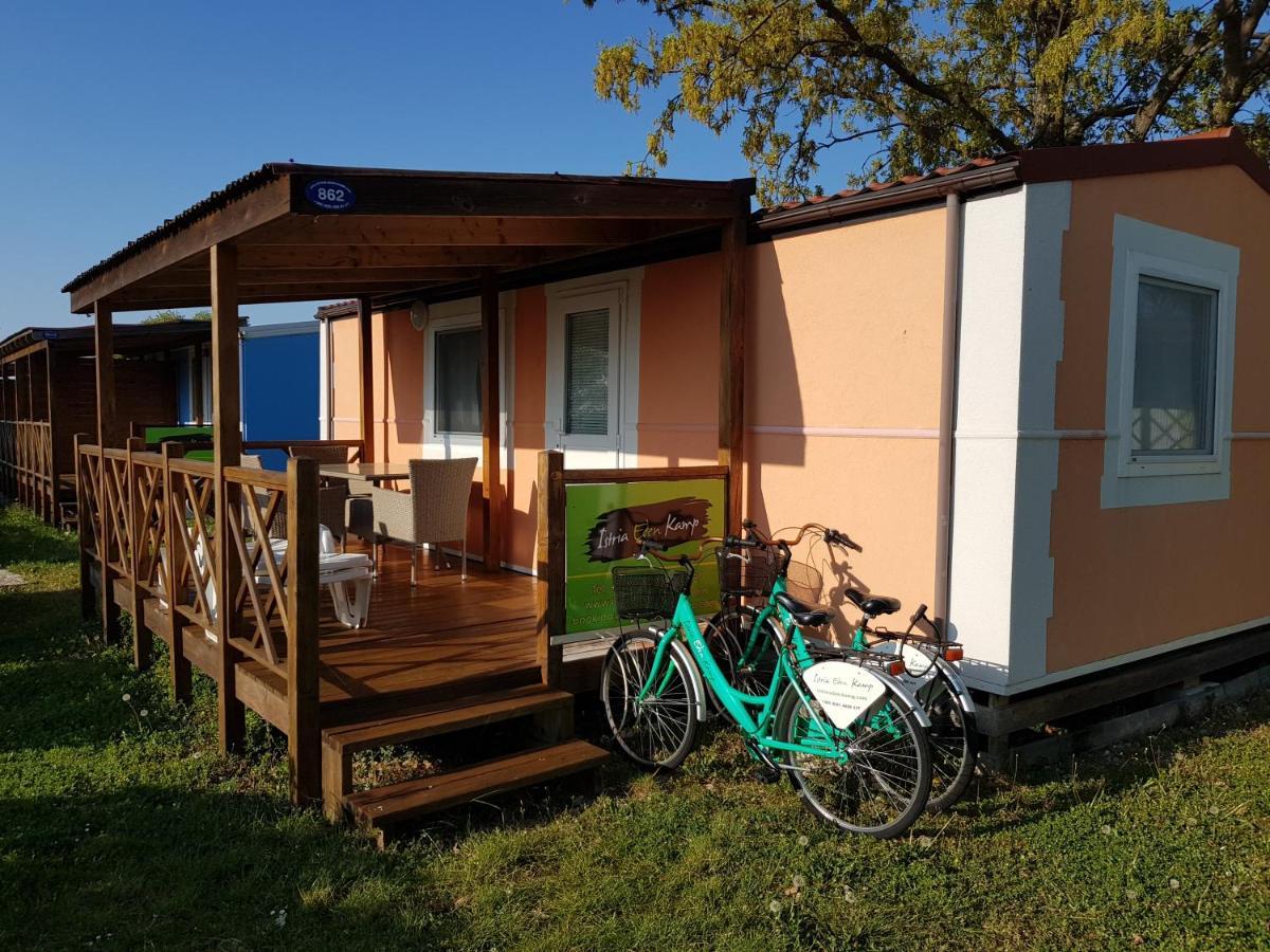 Naturist Mobile Homes Eden In Fkk Ulika Пореч Екстериор снимка